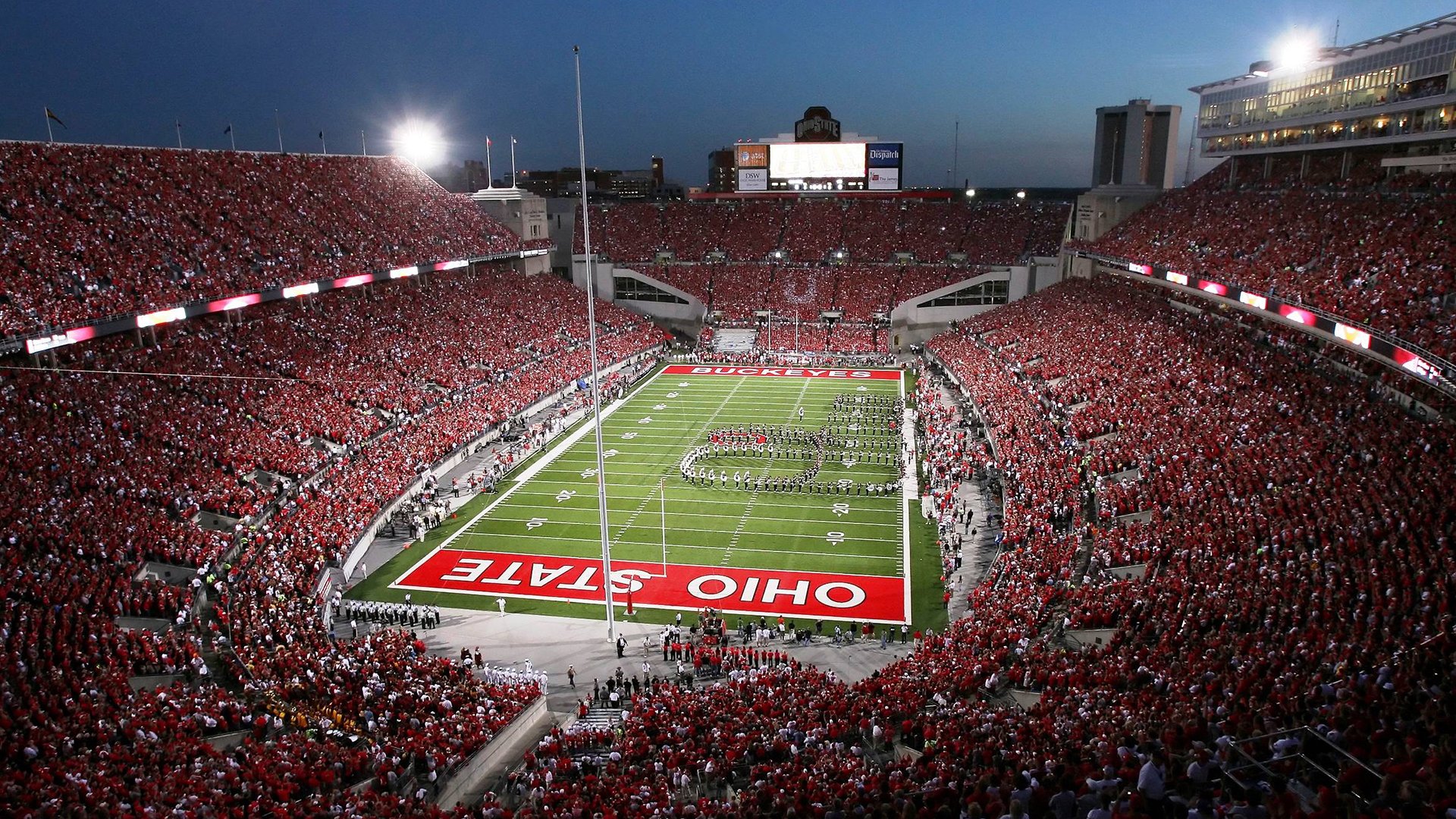 开云官网-篮球与足球的平行宇宙，在终场哨响之前，我们都是偏执的梦想家