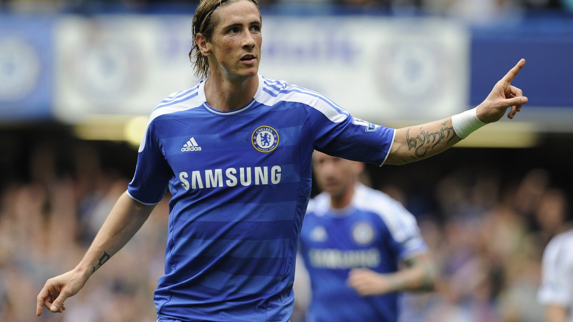 开云在线直播-足球与乒乓的梦幻联动！葡萄牙3-0横扫波兰，王皓中场秀脚法点燃全场